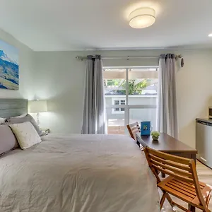  Holiday home Mercer Island- Mt Saint Helens United States